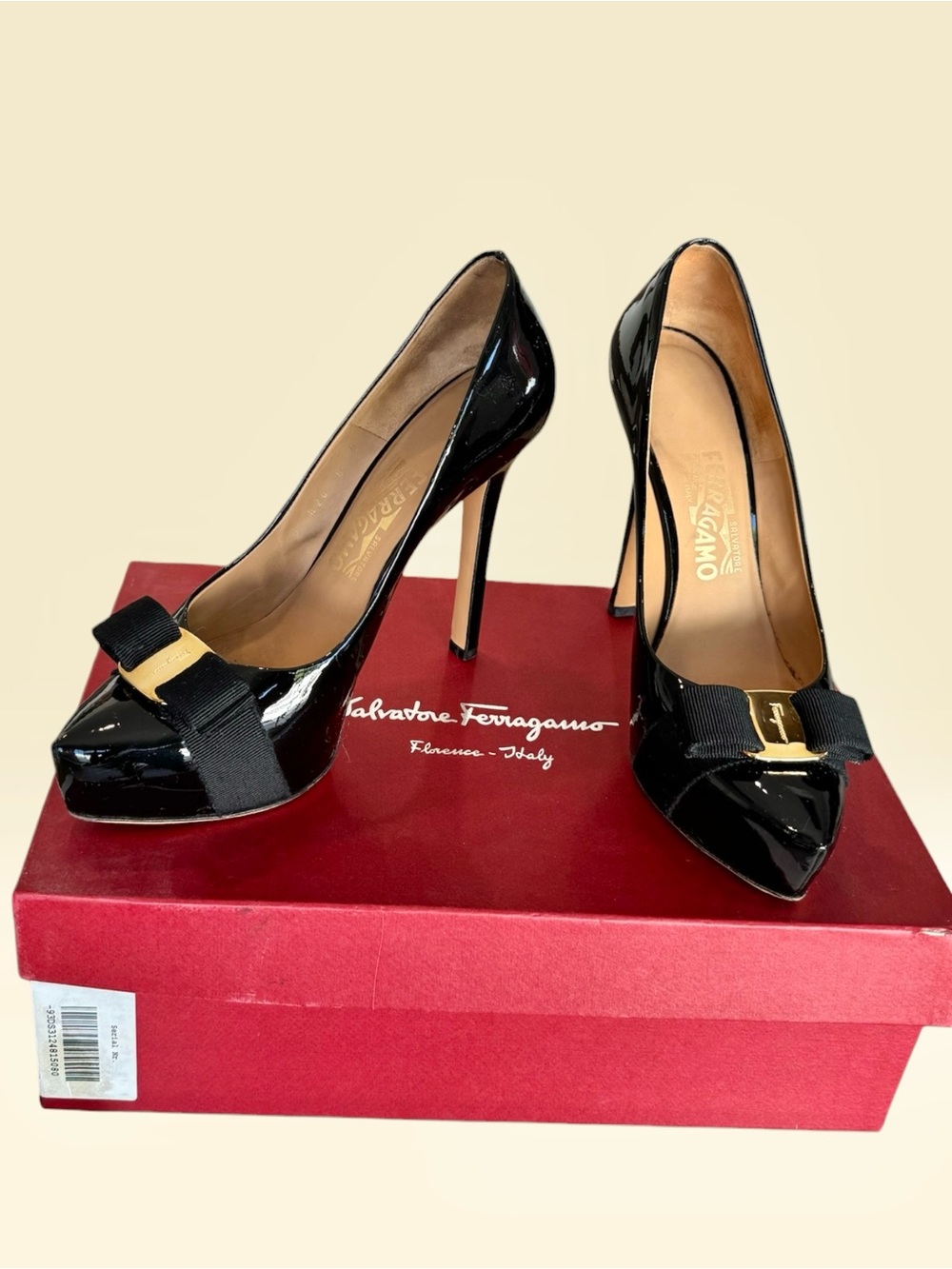 Salvatore Ferragamo Trilly Patent Leather Platform Pumps- size 8 - Picture 2 of 10
